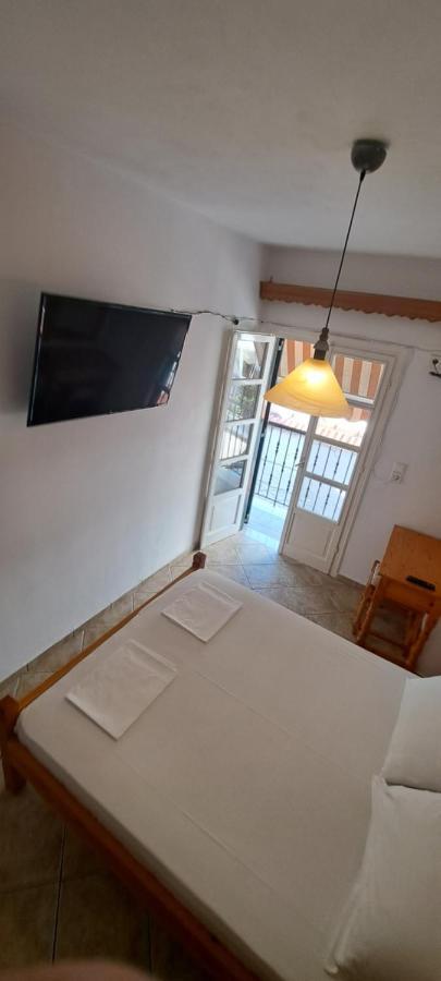 Galateia Hotel Parga Bagian luar foto